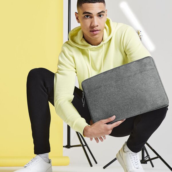 Essential 15" laptop case Thumbnail